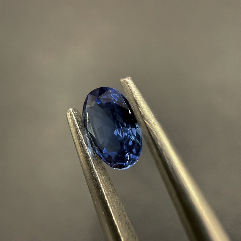 479：サファイア(NTCF)(AIGS鑑別)　OV 5.50×3.88ｍｍ 0.43ct