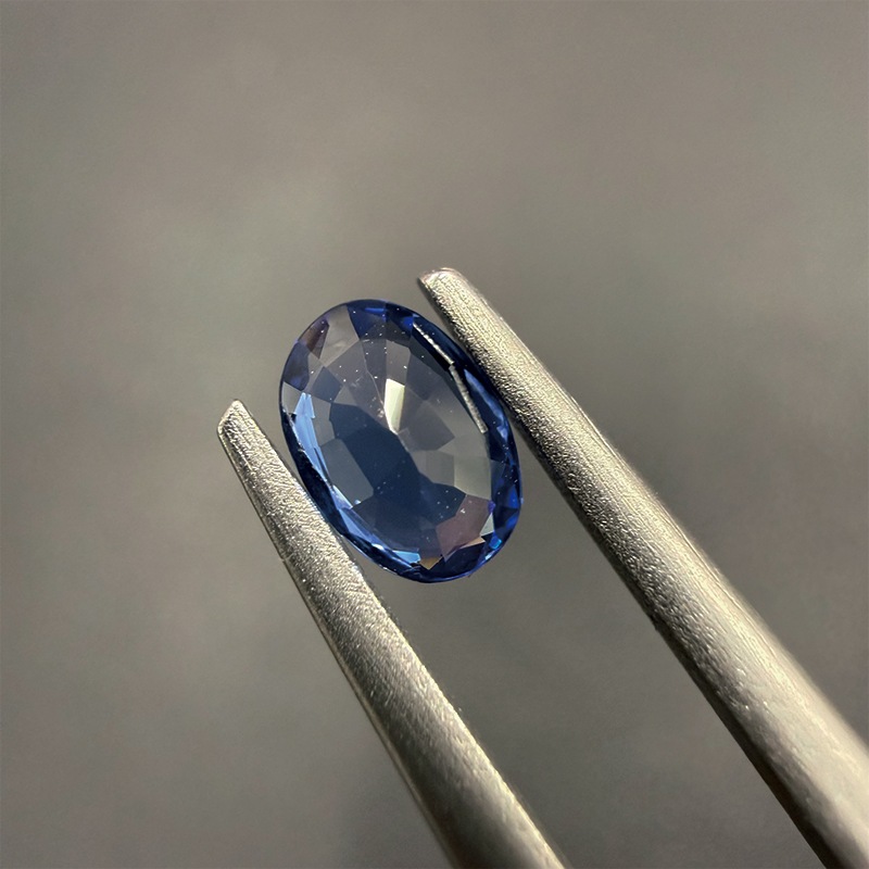 479：サファイア(NTCF)(AIGS鑑別)　OV 5.50×3.88ｍｍ 0.43ct