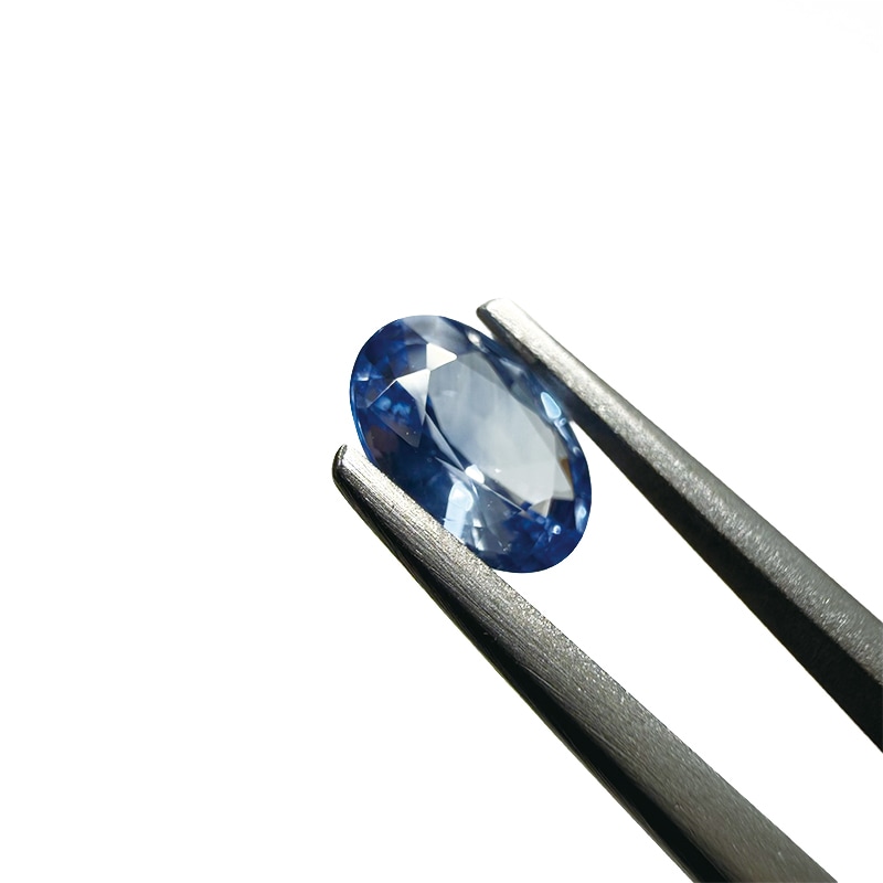 ブルーサファイア　OV　7.1×5.1ｍｍ　0.87ct