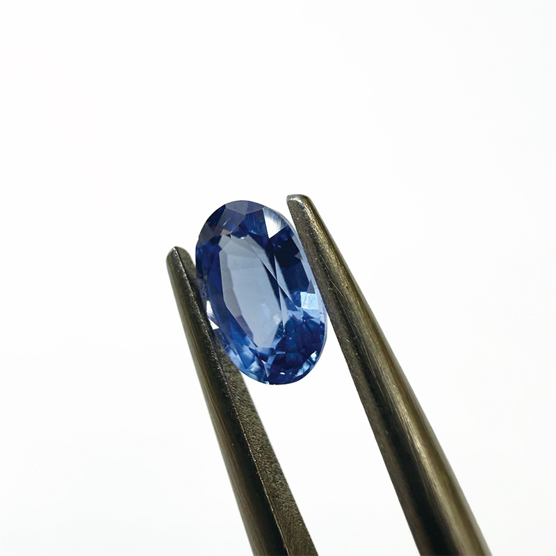 10008157：サファイア OV6.4×4.2mm 0.72ct