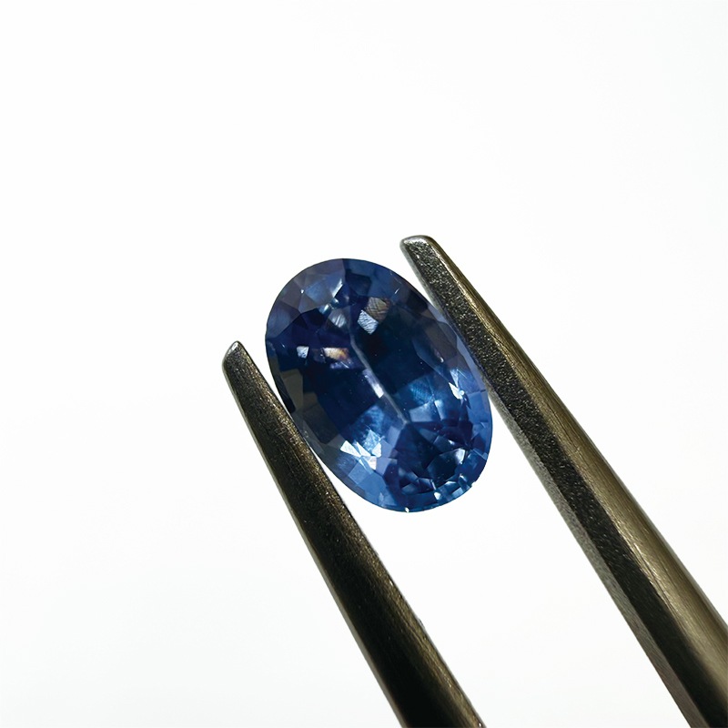 10008157：サファイア OV6.4×4.2mm 0.72ct