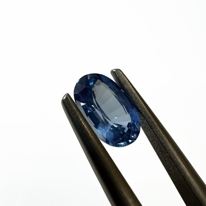 10008157：サファイア OV6.4×4.2mm 0.72ct
