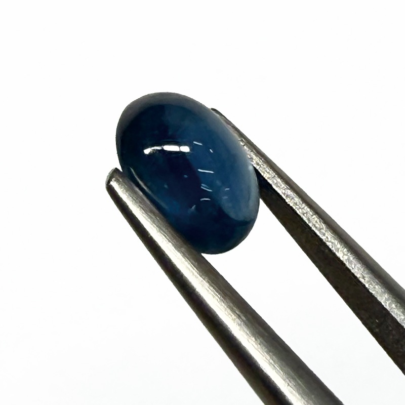 10009771：サファイア OVCAB 7.0×5.0mm 1.21ct
