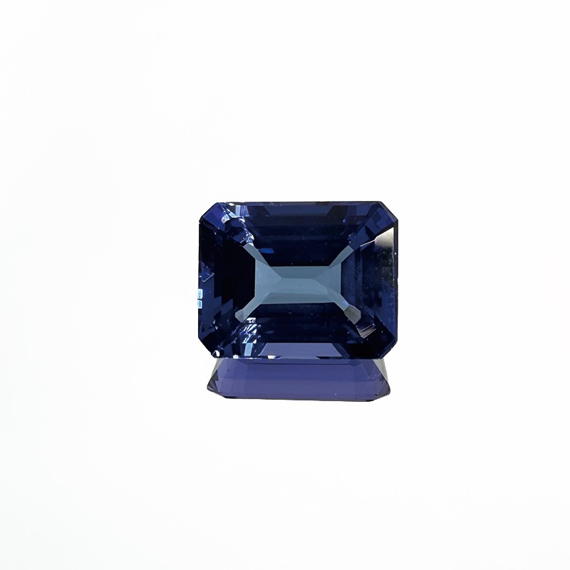100084370:タンザナイト EM 9×7.1mm 2.52ct