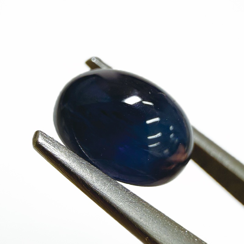 10009793：サファイアOVCAB8.0×6.0ｍｍ2.48ct