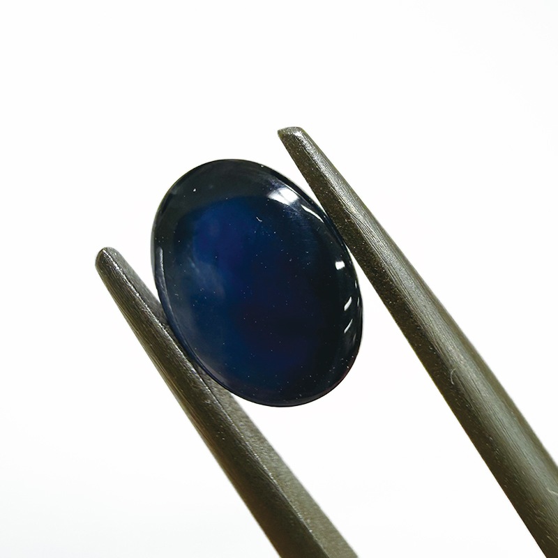 10009793：サファイアOVCAB8.0×6.0ｍｍ2.48ct