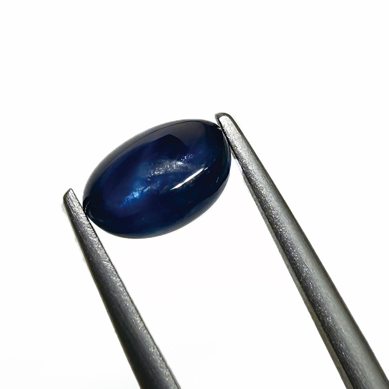 10009793：サファイアOVCAB8.0×6.0ｍｍ2.48ct