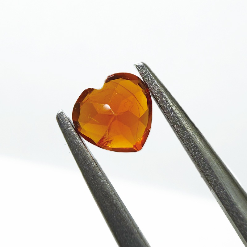 10009769：スペサルティンガーネットHT5.2ｍｍ0.70ct
