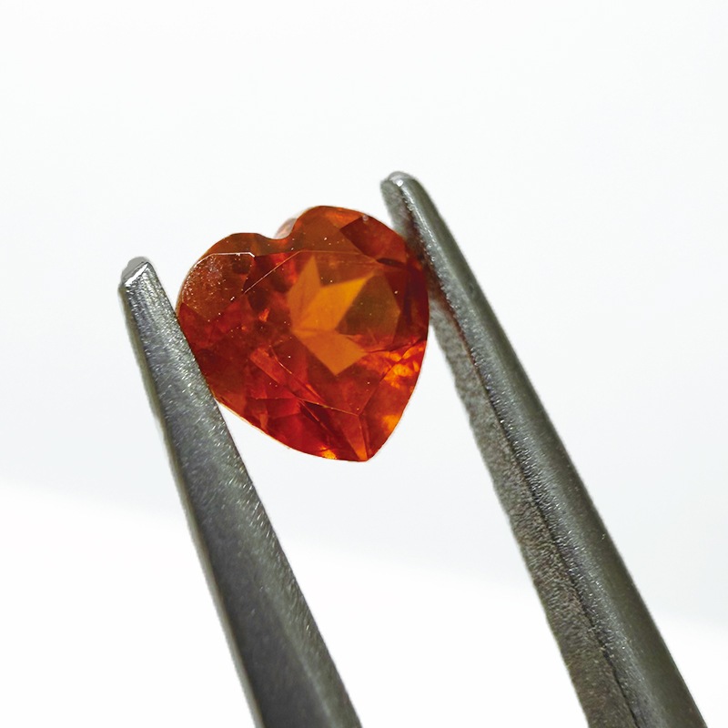 10009769：スペサルティンガーネットHT5.2ｍｍ0.70ct