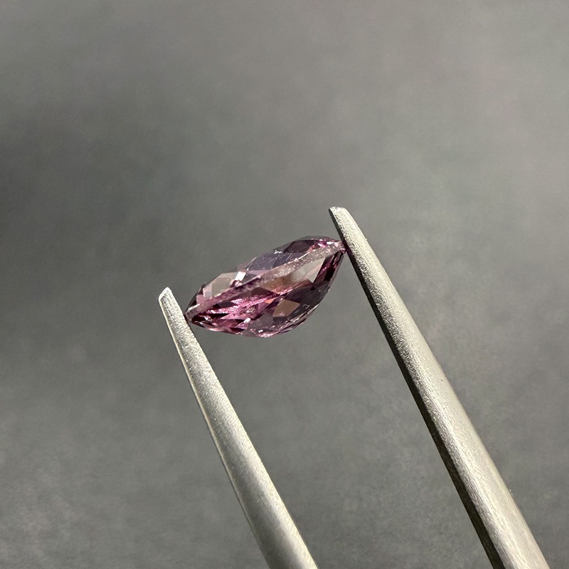 10001510：ガーネット　OV　7.8×5.9ｍｍ　1.47ct