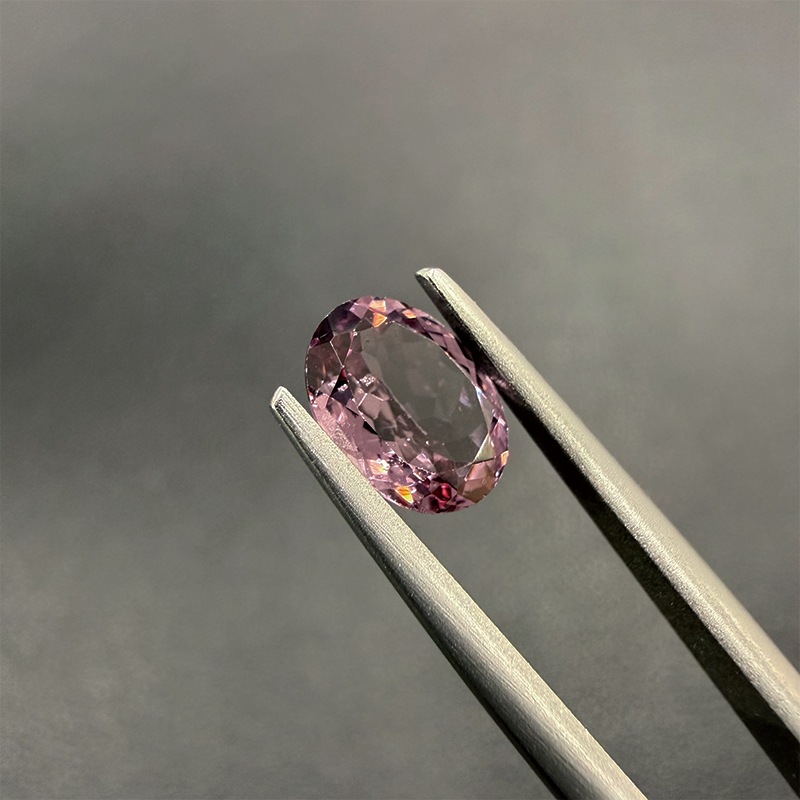 10001510：ガーネット　OV　7.8×5.9ｍｍ　1.47ct