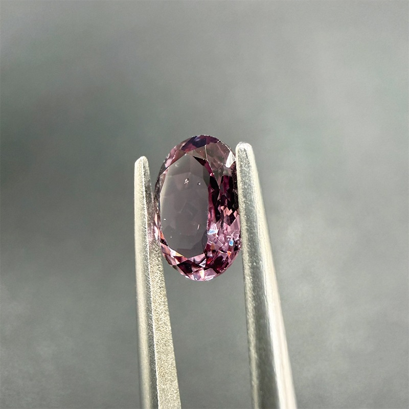 10001510：ガーネット　OV　7.8×5.9ｍｍ　1.47ct