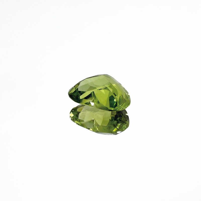 461:ペリドット HT 7.8×9.9mm 2.31ct