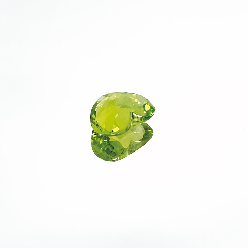 461:ペリドット HT 7.8×9.9mm 2.31ct