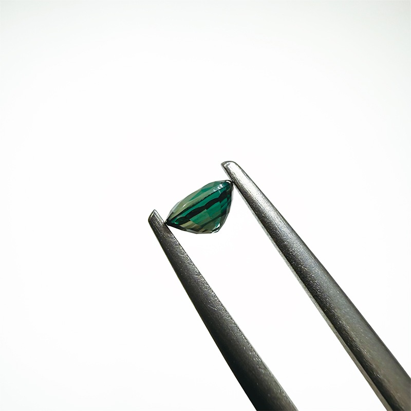 10008950：グランディディエライト OV4.2×3.3mm 0.23ct