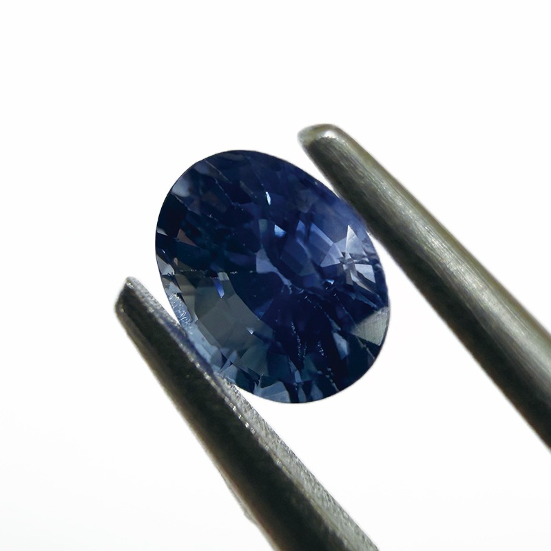10009803：ブルーサファイアOV4.9×3.8ｍｍ0.57ct