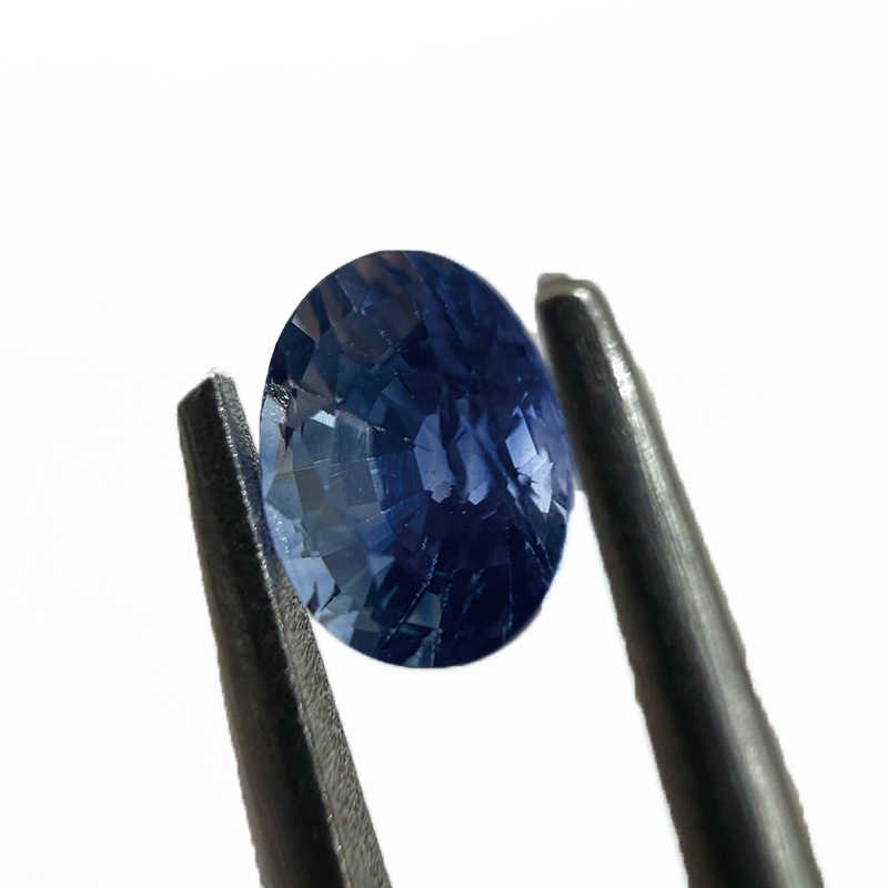 10009803：ブルーサファイアOV4.9×3.8ｍｍ0.57ct