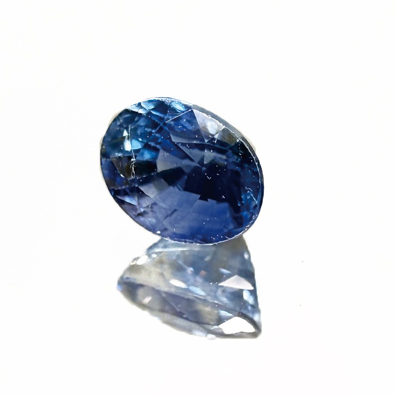 10009803：ブルーサファイアOV4.9×3.8ｍｍ0.57ct