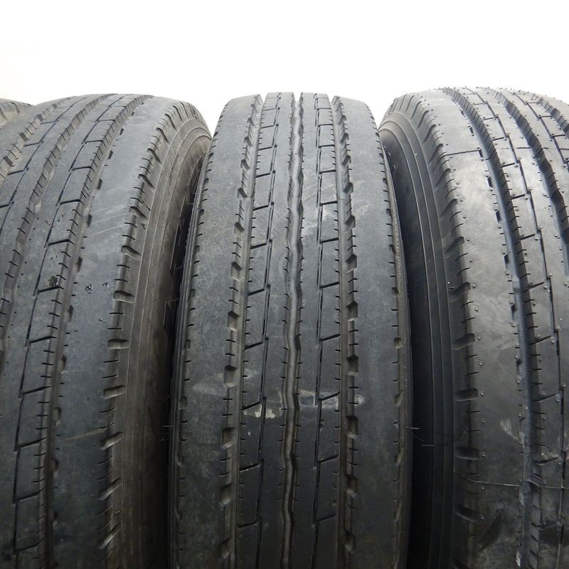 中古 205/80R17.5 120/118L ヨコハマ エルティー151アール 夏タイヤ