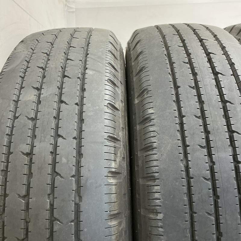 中古 205/70R17.5 115/113L ブリヂストン R202 夏タイヤ トラック用 4