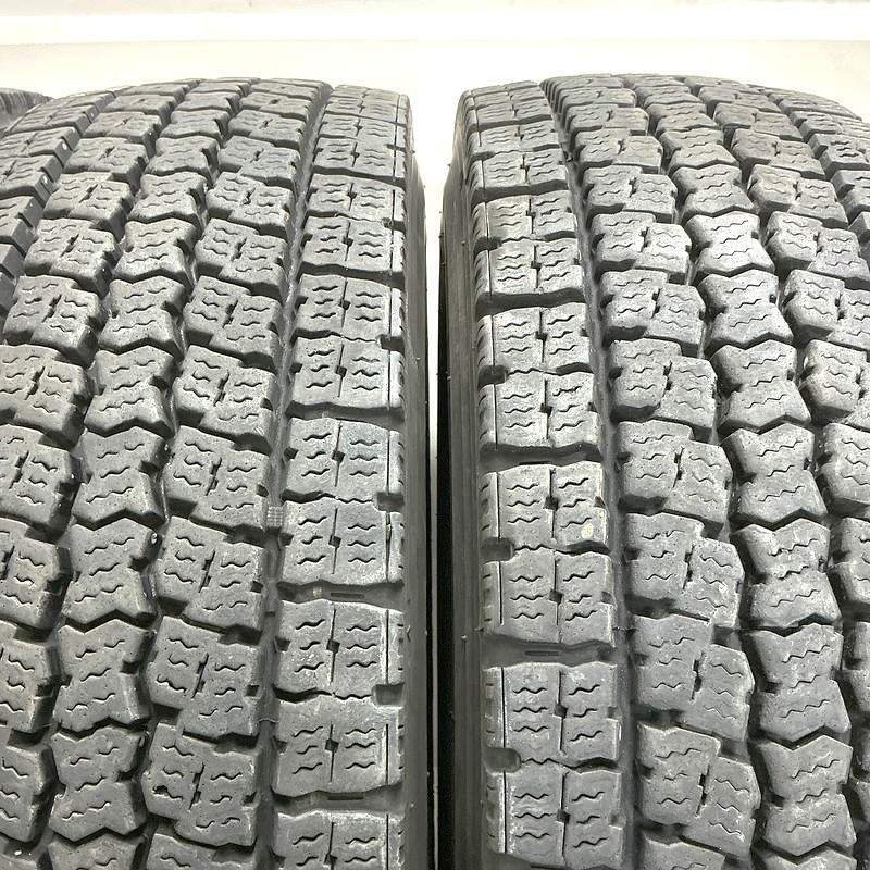 中古 245/70R19.5 136/134J トーヨー エム919 冬タイヤ トラック用 4本