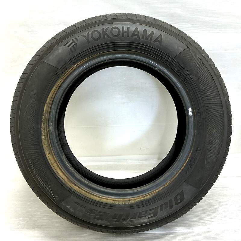 175/70R14ヨコハマ　ES32 中古タイヤ4本　バリ溝 ヨコハマタイヤ BluEarth-Es ES32 175/70R14 84S 4本セット 新品 送料