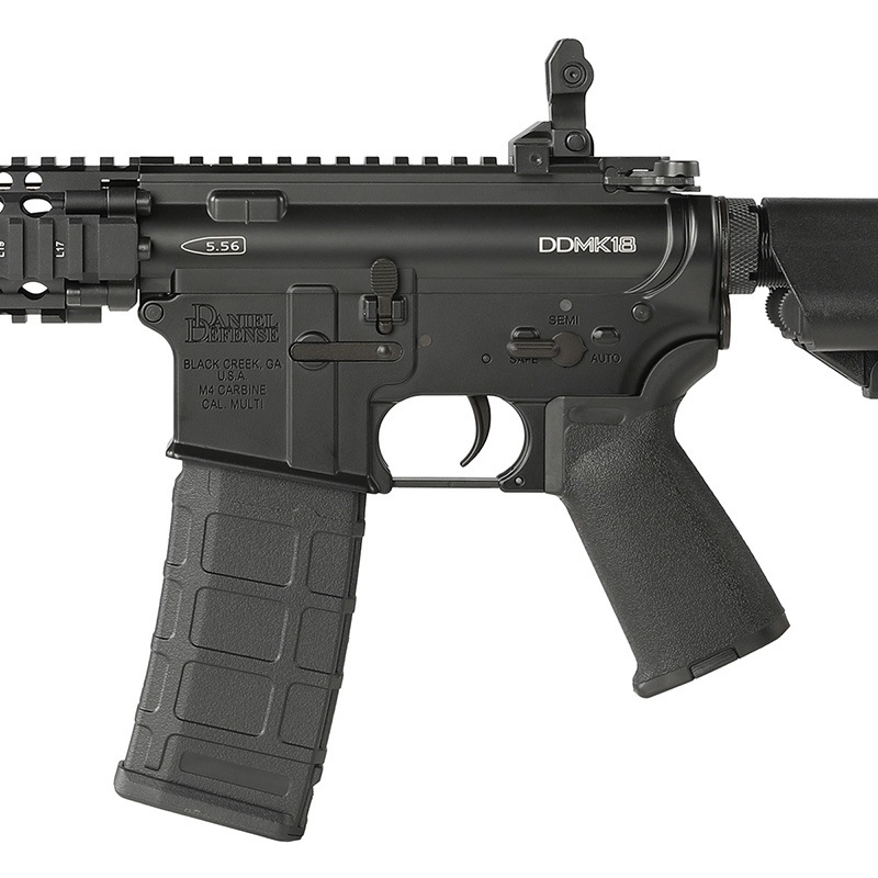 EMG/CYMA Plus CM105DDS Daniel Defense MK18 Black AEG (Official Licensed/JP Ver./Platinum���꡼��/Eshooter�Żҥȥꥬ�����/180���¿��ݾ�/��ư����)