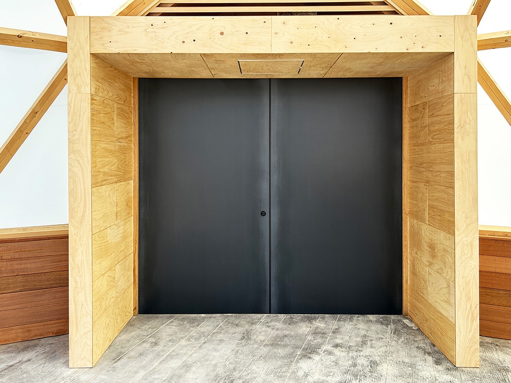 黒皮鉄シート1,240×1,000mm