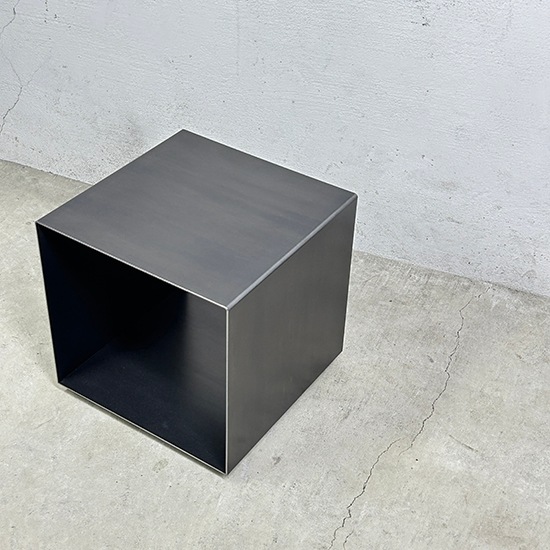 キューブボックス