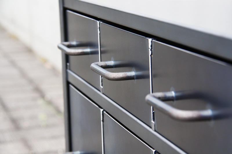 黒皮鉄のストッカー