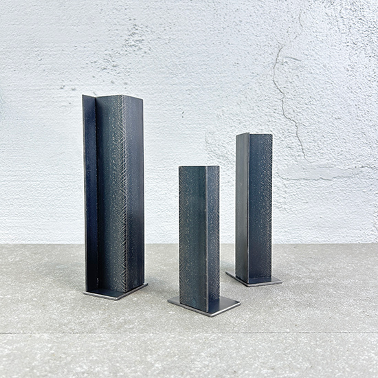 黒皮鉄の一輪挿し