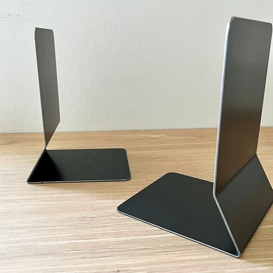 黒皮鉄のブックエンド