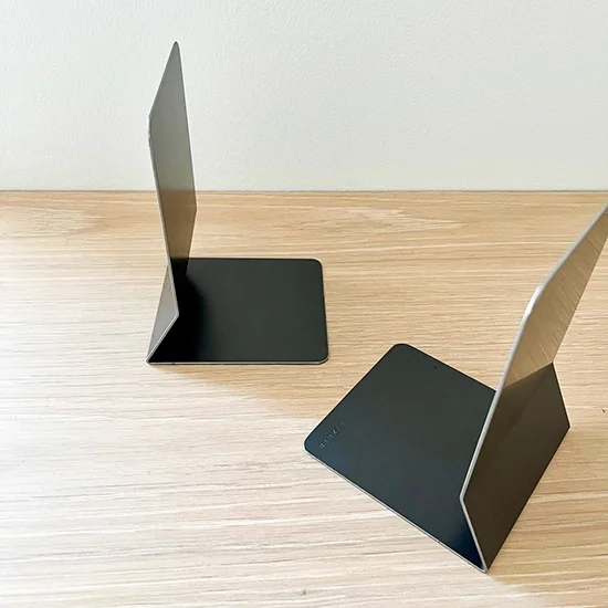 黒皮鉄のブックエンド