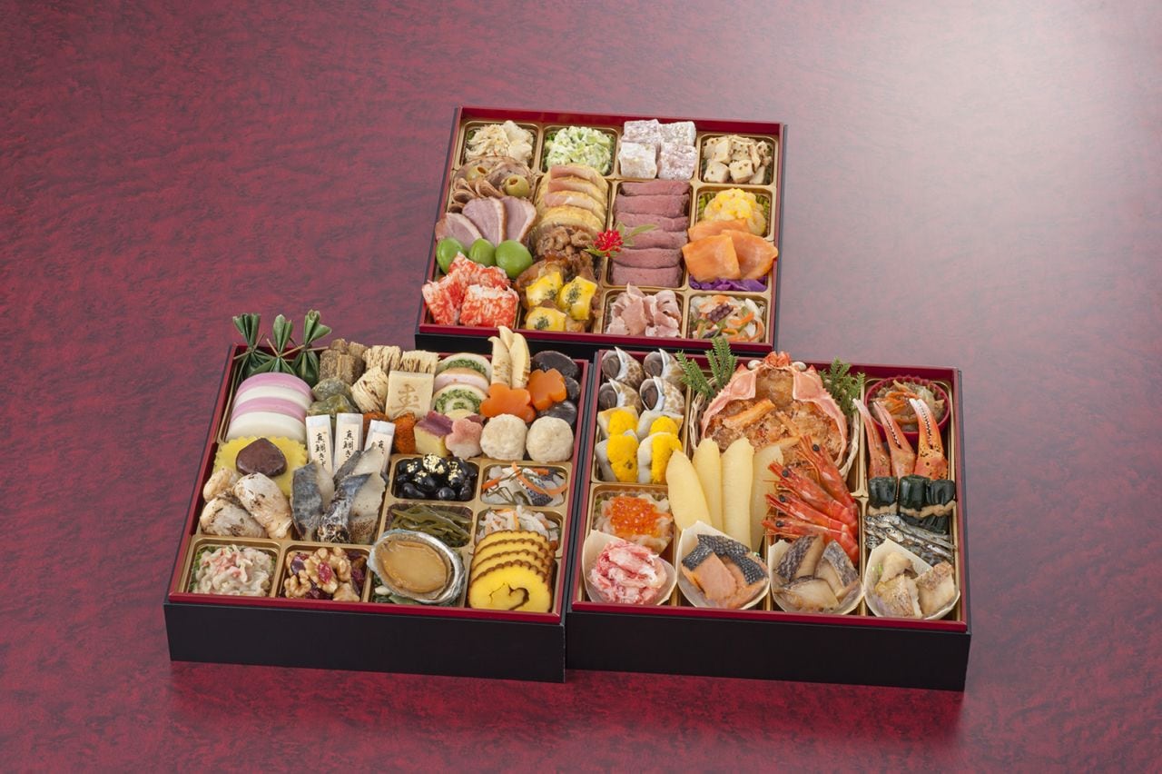 鳥取境港「さかな工房」 京都・大原料理旅館「芹生」 能登 和倉温泉「寿苑」 北上コラボ　和洋おせち三段重