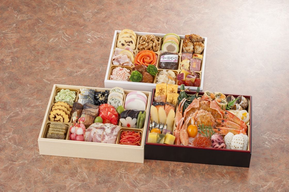 北陸温泉旅館 「渡月庵」「月香」「宝生亭」 北陸温泉旅館コラボ　和洋おせち三段重