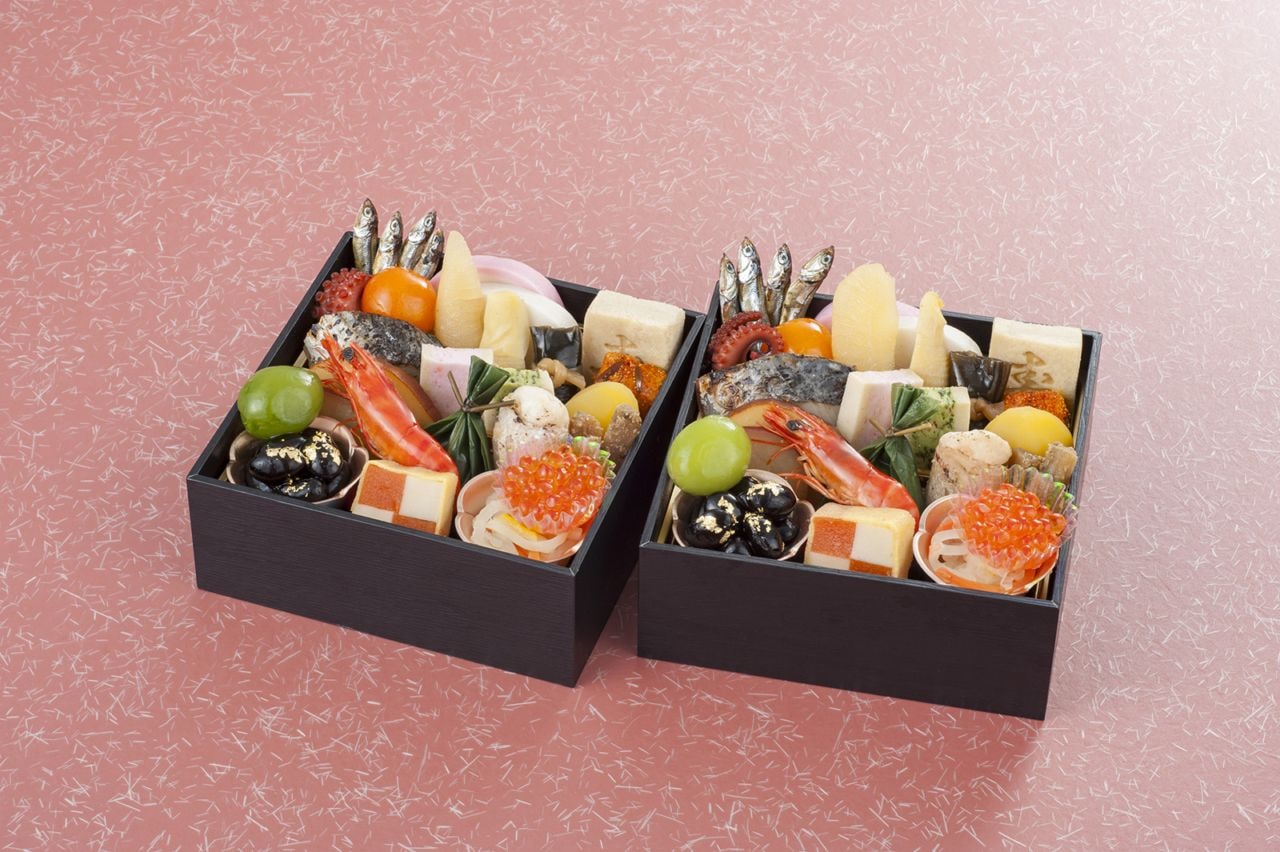 京都・妙心寺御用達 京料理 花ごころ　和風おせち個食二折