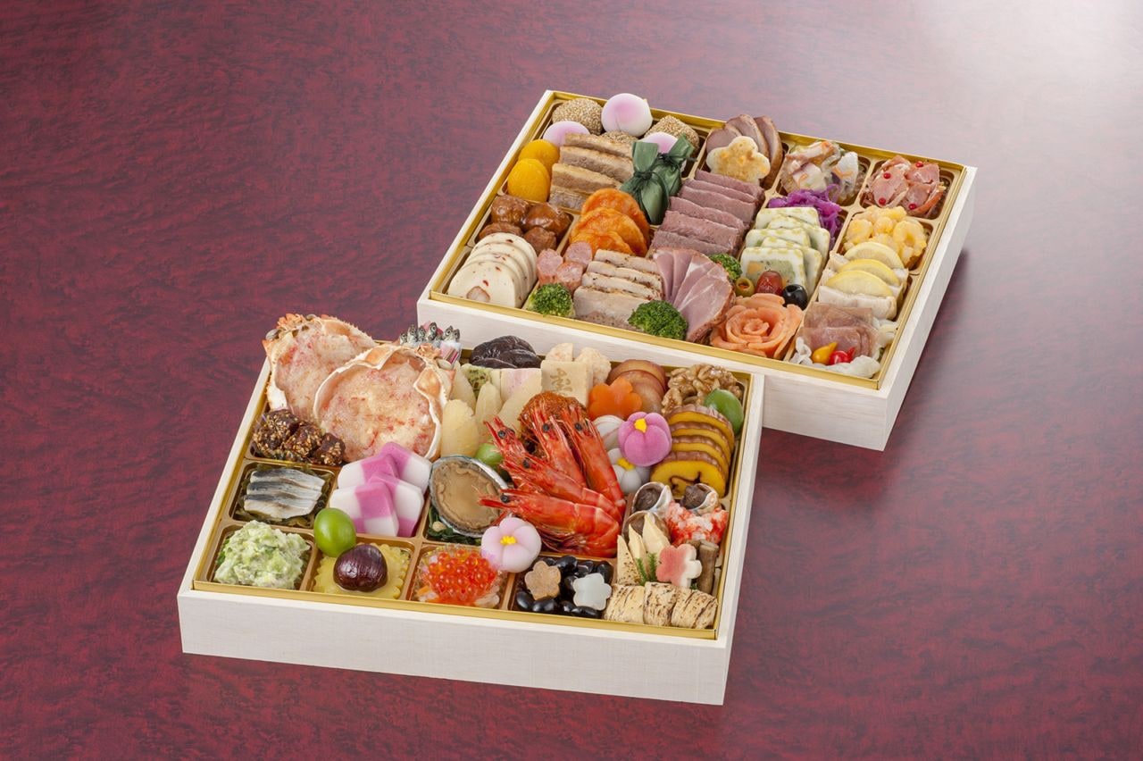 能登半島 和倉温泉 ホテル海望　和洋おせち二段重