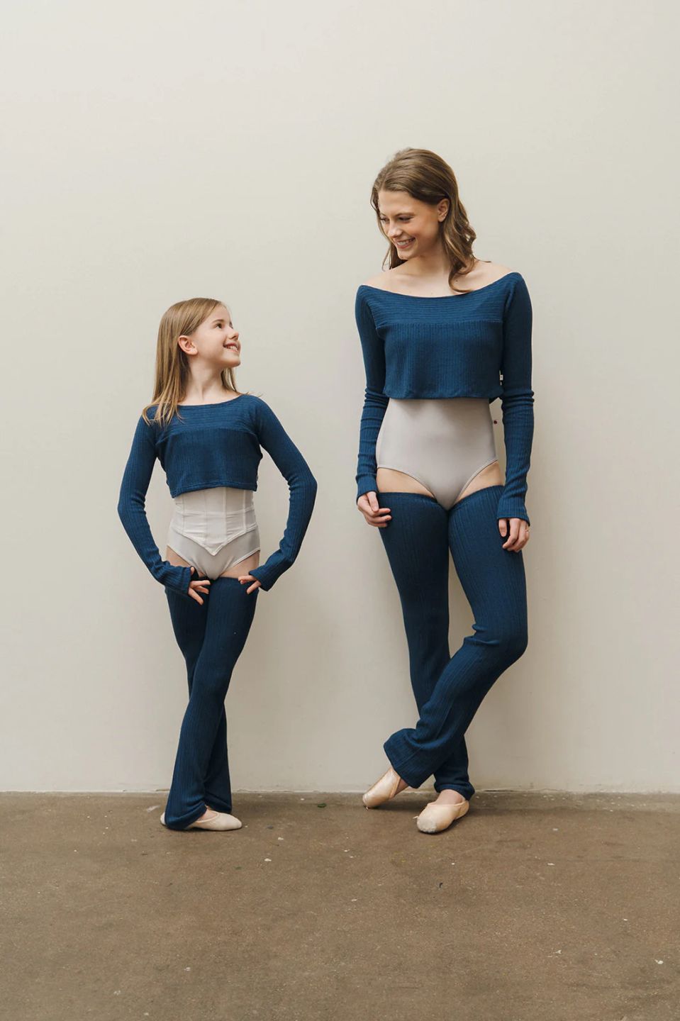 美品　rubiawear オールインワン バレエ用品のRubiaWear ルビア フルレッグウォーマー VINE バレエ用