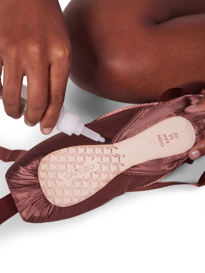 �ڥ��ڥ������Х�إåɡ�SHOE GLUE ���塼�����롼 �ݥ���ȥϡ��ɥʡ�