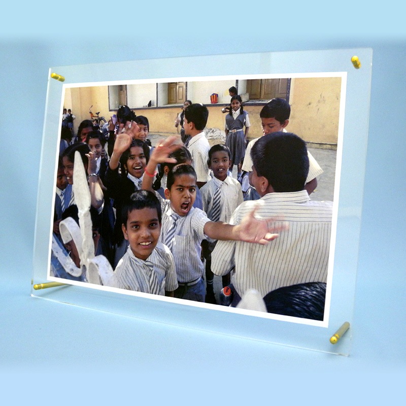 創価学会仏壇仏具【価格がお手頃 A4・アクリル記念額縁】赤澤朝陽