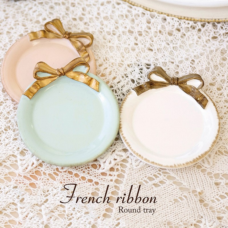 �ե�����ܥ�Υ饦��� �ȥ쥤��