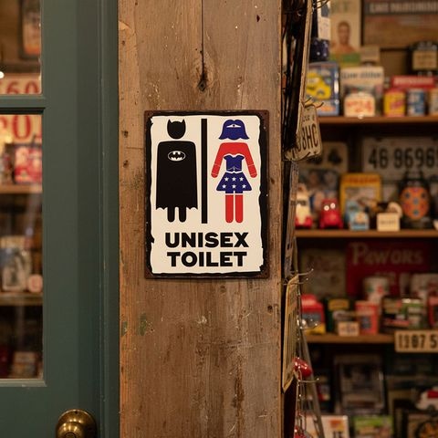 ����ƥ������᥿��ץ졼�ȡ�UNISEX TOILET��