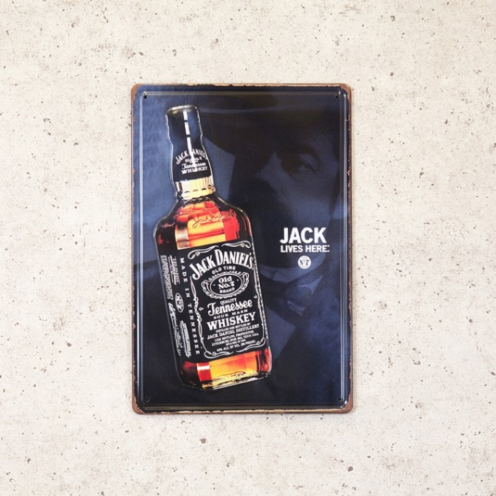 アンティークメタルエンボスプレート S [JACK LIVES HERE]＜アメリカン