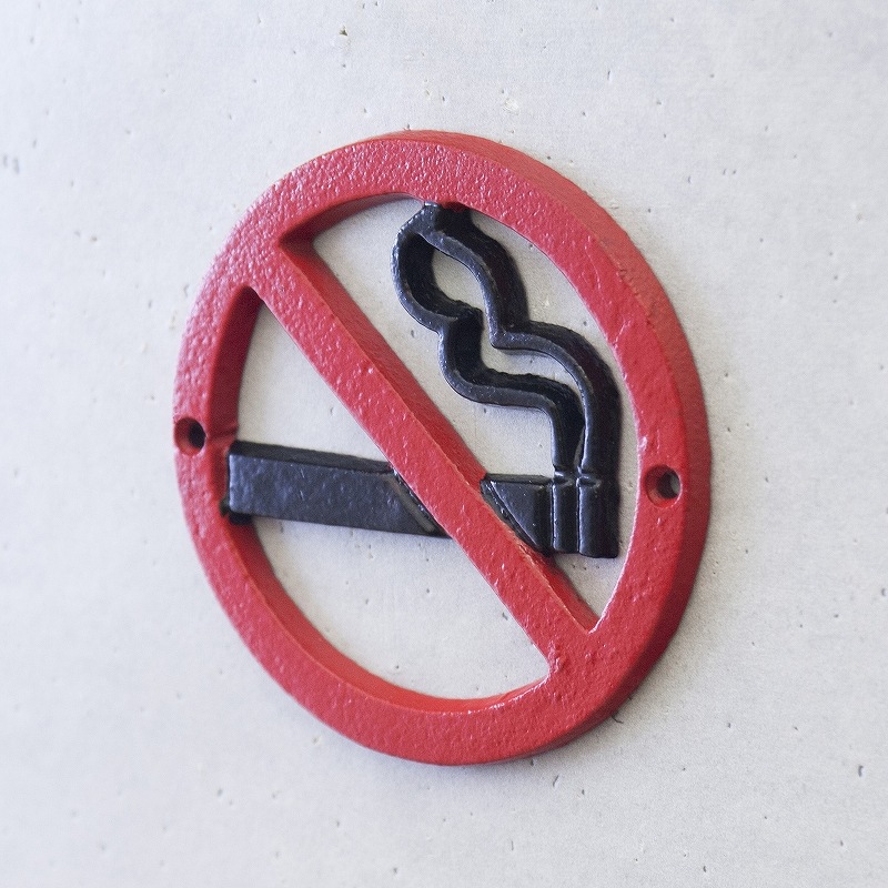 ���٥�ȥ�������Υ�����ץ졼�ȡ�No Smoking�ˡϡ�Red��