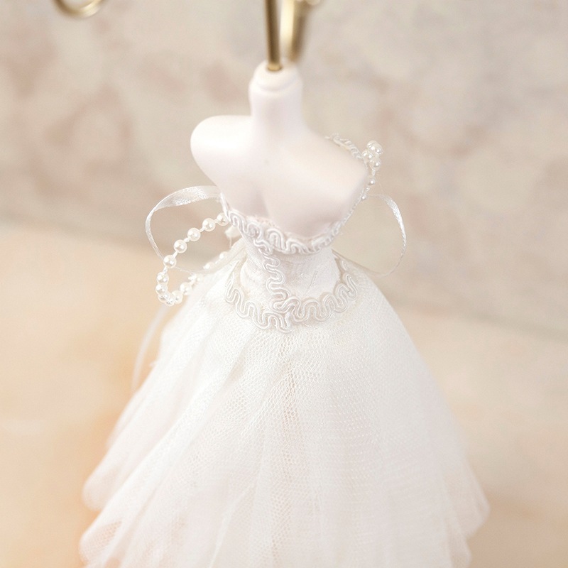 ���饷���륢�������꡼������ɡΥɥ쥹�ɡ����