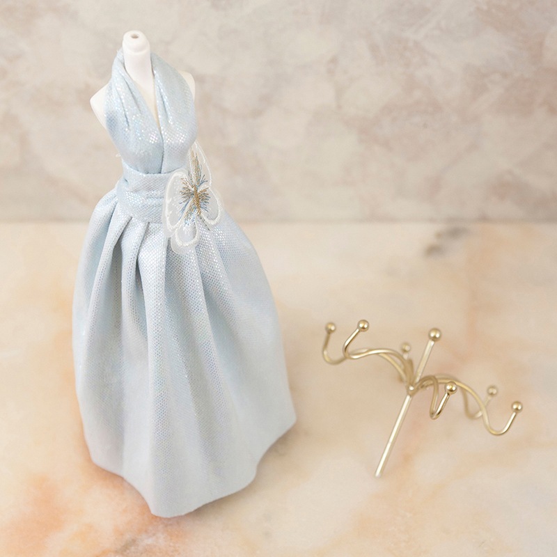 ���饷���륢�������꡼������ɡΥɥ쥹�ɡ����