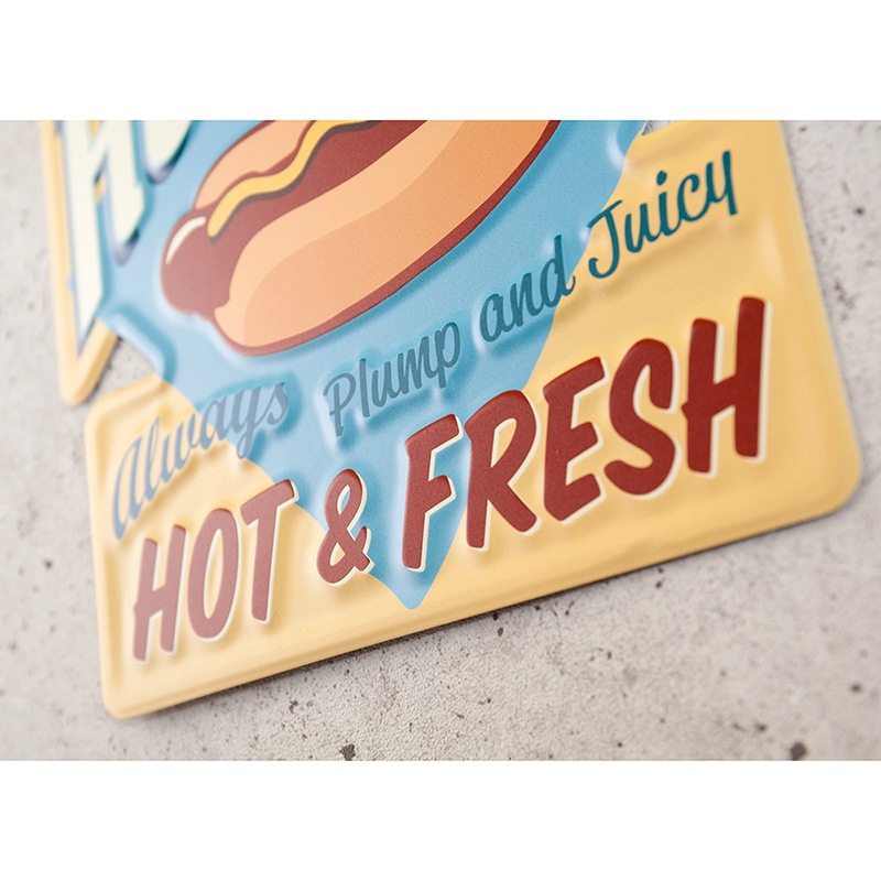 ����ƥ���������ܥ��ץ졼�� ��Plump and Juicy Hot Dogs��