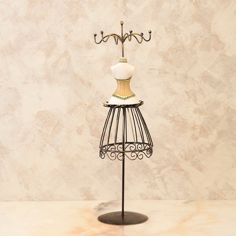 ���饷���륢�������꡼������ɡΥɥ쥹��