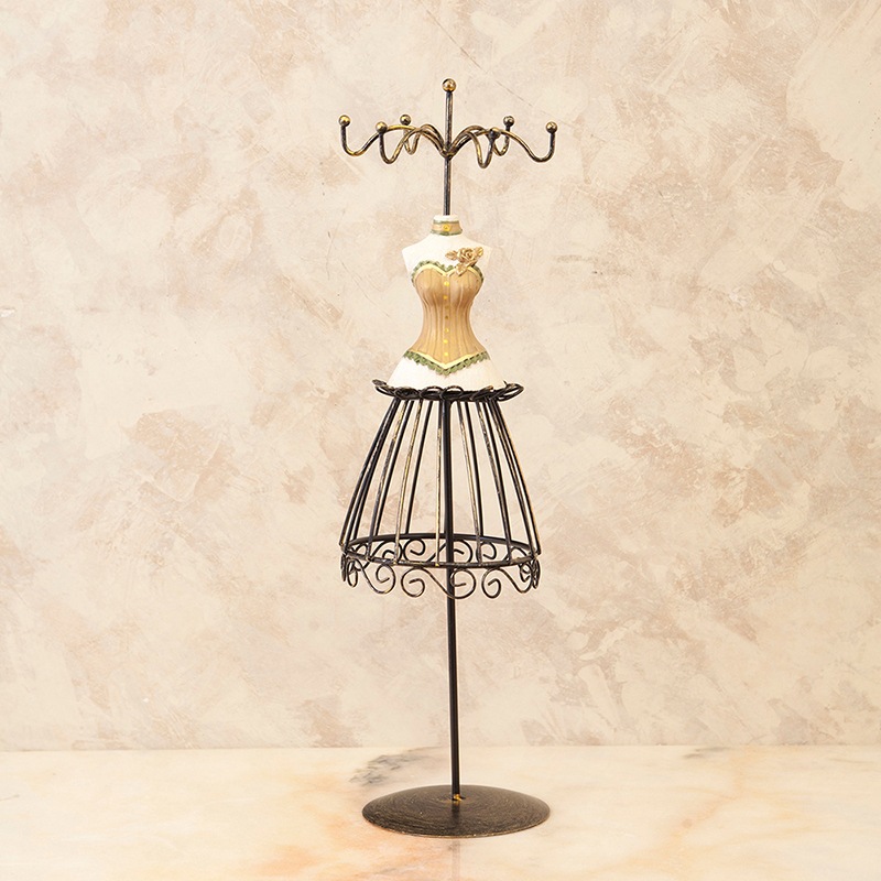 ���饷���륢�������꡼������ɡΥɥ쥹��