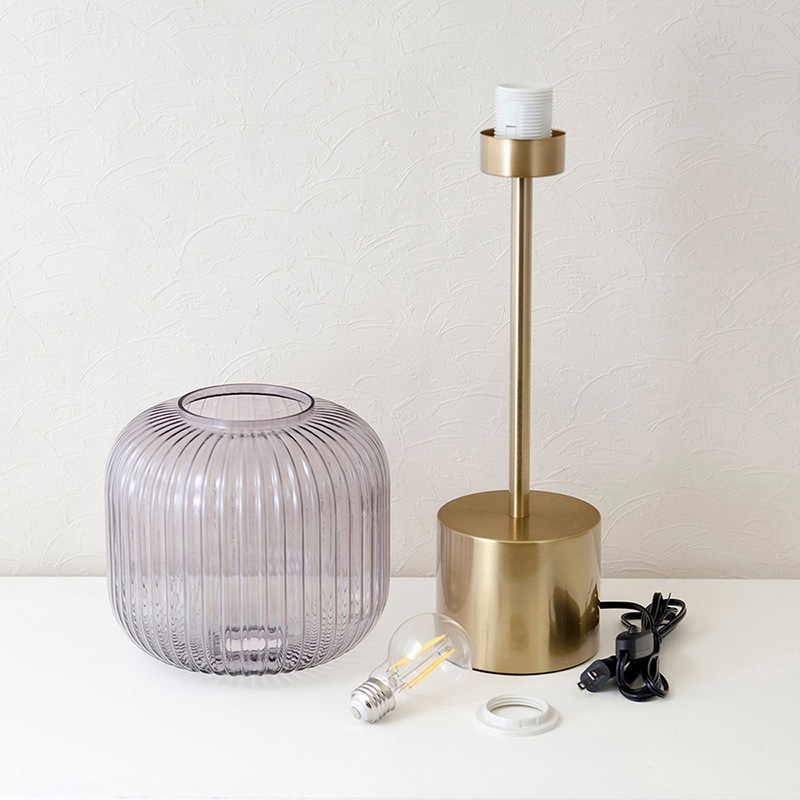 ���־����ۥơ��֥���ס�Glaicer���쥤���㡼�ϡ�1����LED��°